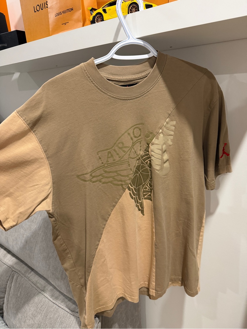 Cactus Jack x Jordan Men’s Two-Tone Khaki Graphic T‑Shirt